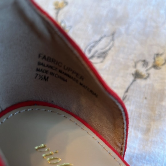 Violet & Red Wedge Heels Size 7 1/2 - Picture 8 of 8